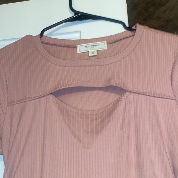 Dress - Picture 2 of 6